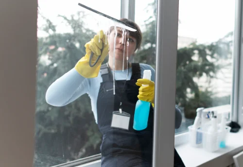 Nettoyage de vitres intérieures et extérieures à Aiguilhe